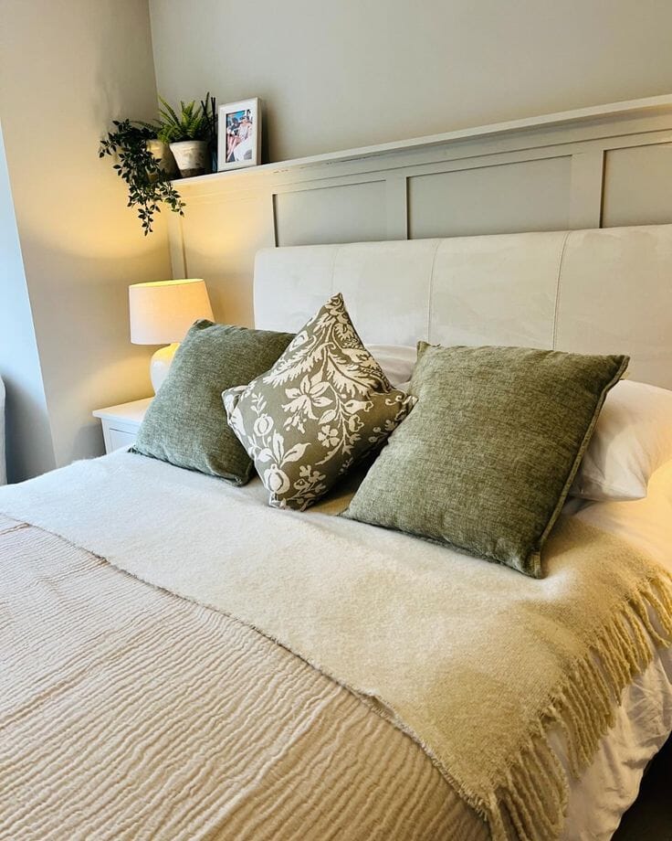 Francesca Upholstered Ottoman Bed Frame